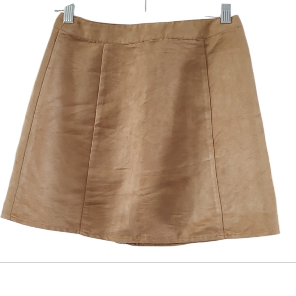 Forever 21 Camel Faux Suede Mini Skirt - Picture 2 of 3